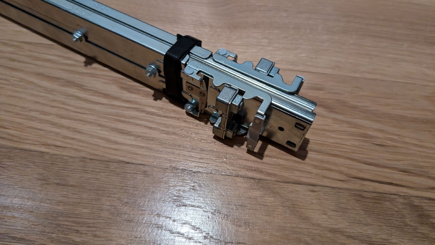 Server: Server rails, adjustable lenght – Neu (gemäss Beschreibung) aus Schlieren von Racca92 3