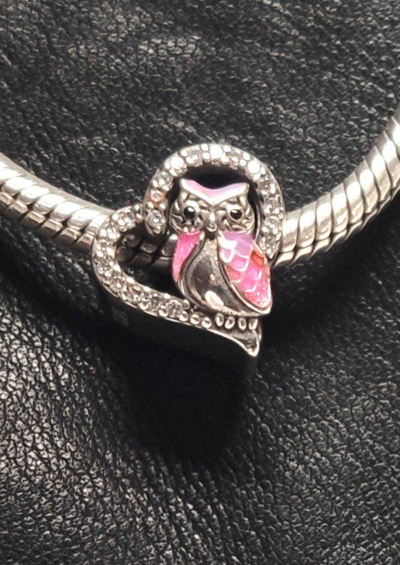 Ciondoli: Charme hibou pour bracelet. – Nuovo e nell'imballaggio originale da Lamboing venduto da Qtrica