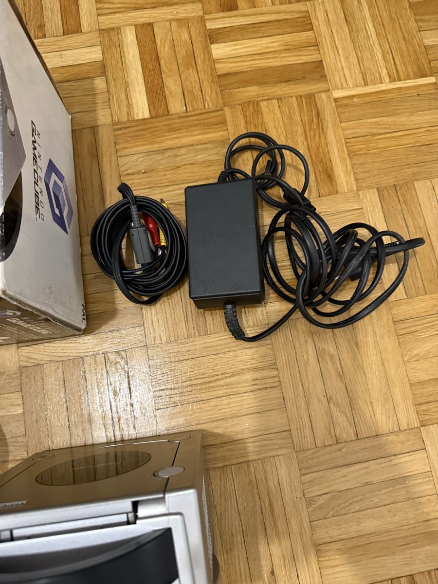 Nintendo Consoles: Nintendo Gamecube Argenté  – D'occasion à Lucens par Ballach835 9