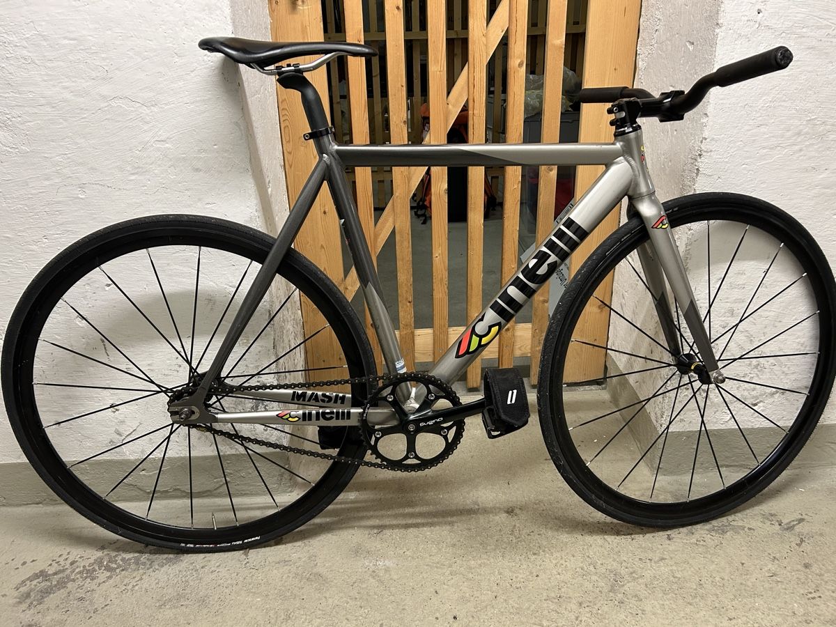 Cinelli Biciclette: Cinelli Mash Bolt Fixed Gear – Usato da Zürich venduto da gstabi