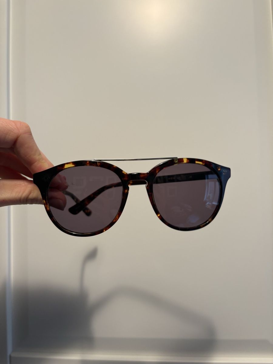 Occhiali & Lenti: Oscar de La Renta Sunglasses – Nuovo (secondo la descrizione) da Zürich venduto da jir_k6j2
