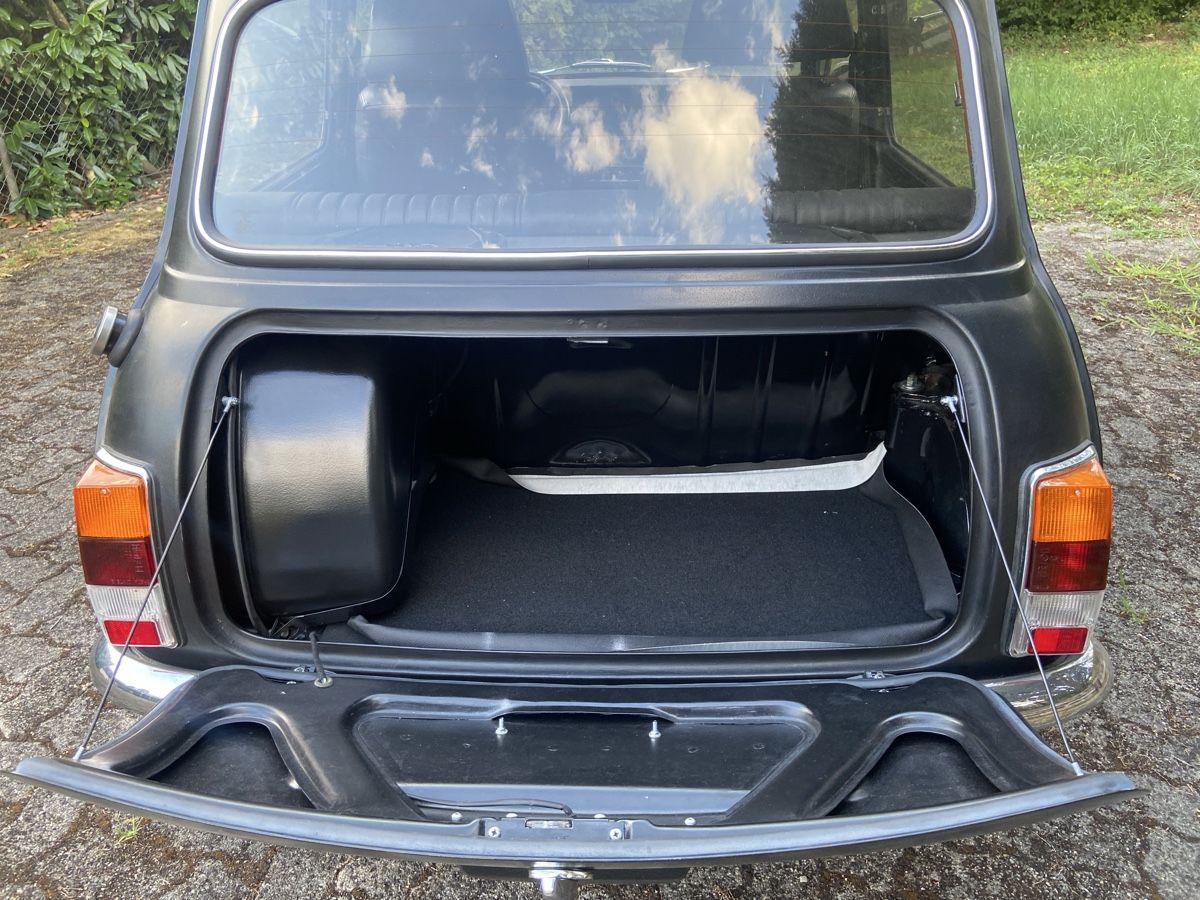 Mini Autos: Mini 1100 Special neu Aufgebaut – D'occasion à Obfelden par macarty 2