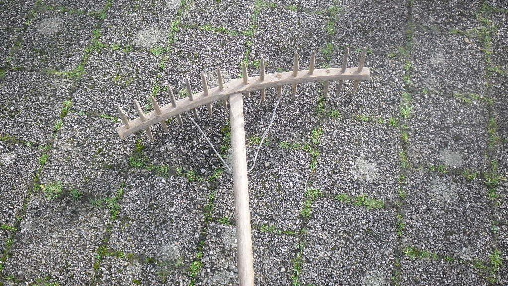 Tous les outils: Holzrechen  - Antik – D'occasion à Büren SO par omsa 1