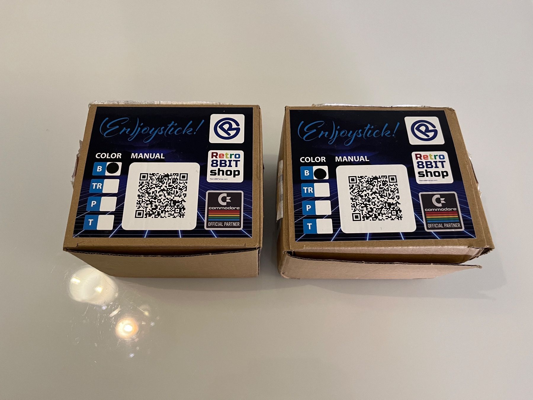 Commodore Controller: 2 x Originale Commodore C64 Joysticks - Neu! – Nuovo e nell'imballaggio originale da Nyon venduto da Andre2018 4