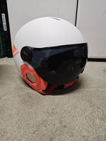 Casco sci con visiera