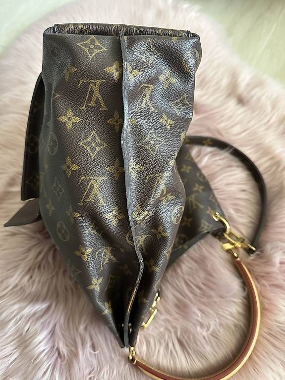 Louis Vuitton Borse da donna: Louis Vuitton Metis Hobo – Usato da Boningen venduto da charming_ 4