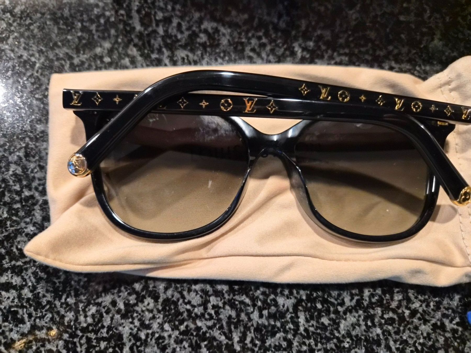 Louis Vuitton Lunettes & Verres: Louis Vuitton Sonnenbrille – D'occasion à Winterthur par eva2015 1