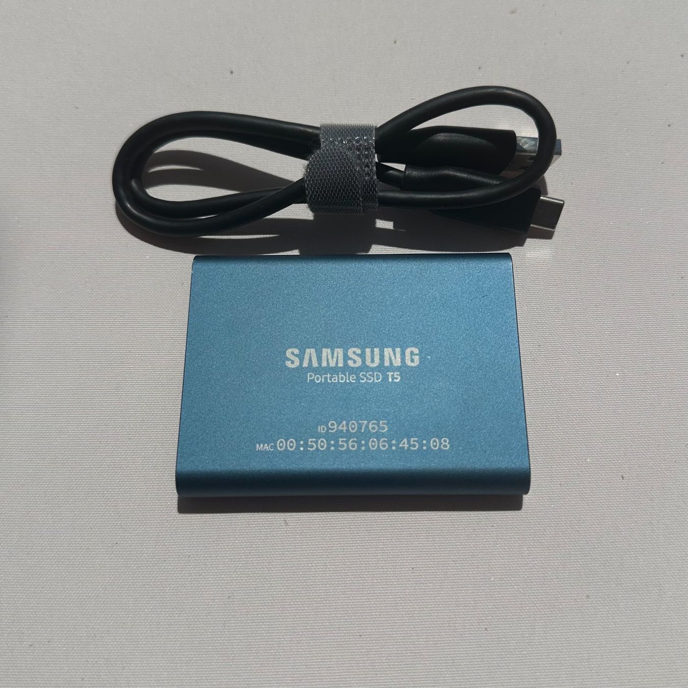 Samsung Dischi rigidi: Samsung Portable SSD T5 500GB Blau – Usato da Steffisburg venduto da loollittaa