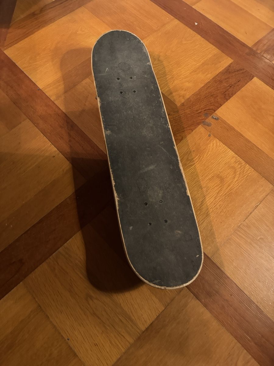 Skateboards: Skateboard 🛹 – Usato da Grindelwald venduto da yoloflip45