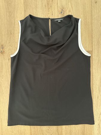 Damen Top Schwarz Marke Comma Grösse 36 