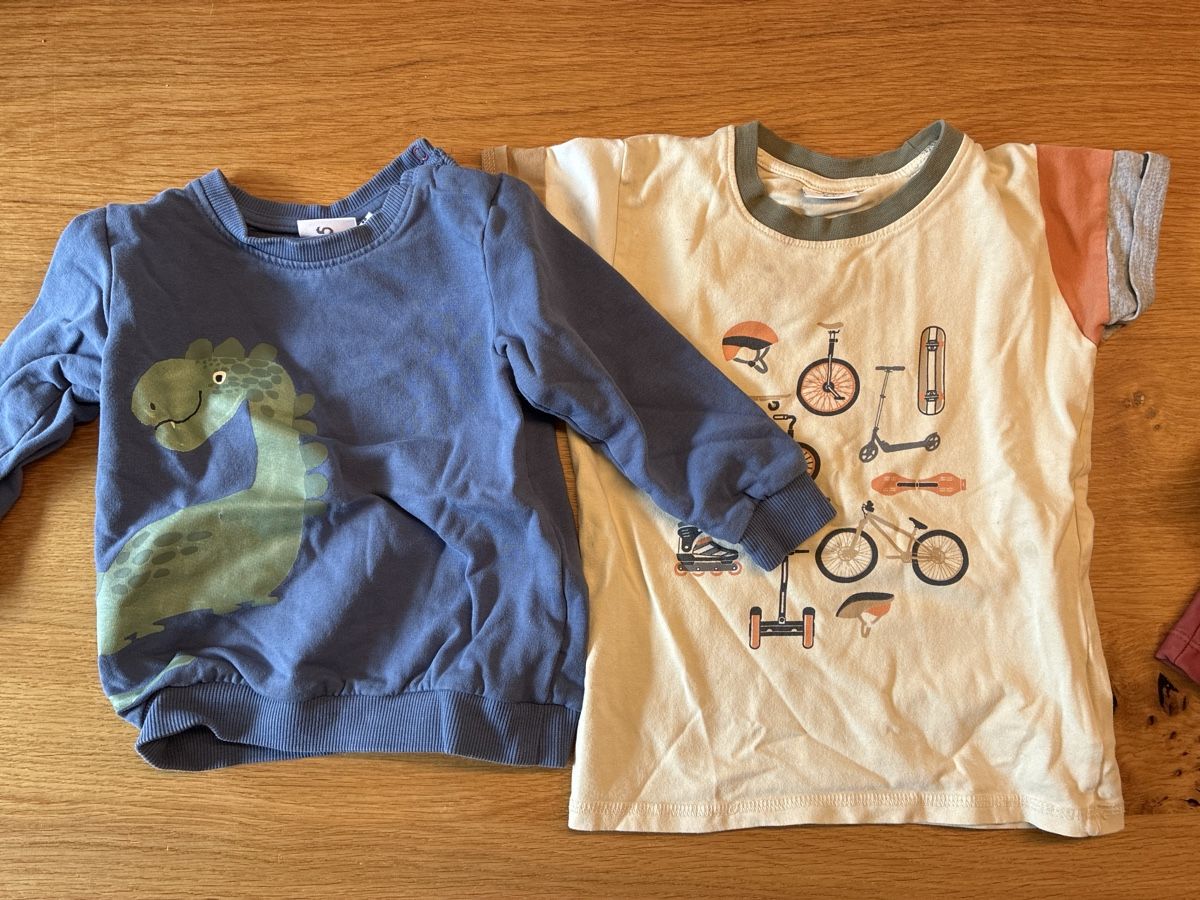 Lotti & Set di vestiti: Kinderkleider Grösse 86 – Usato da Gelfingen venduto da mel_rrc7 4