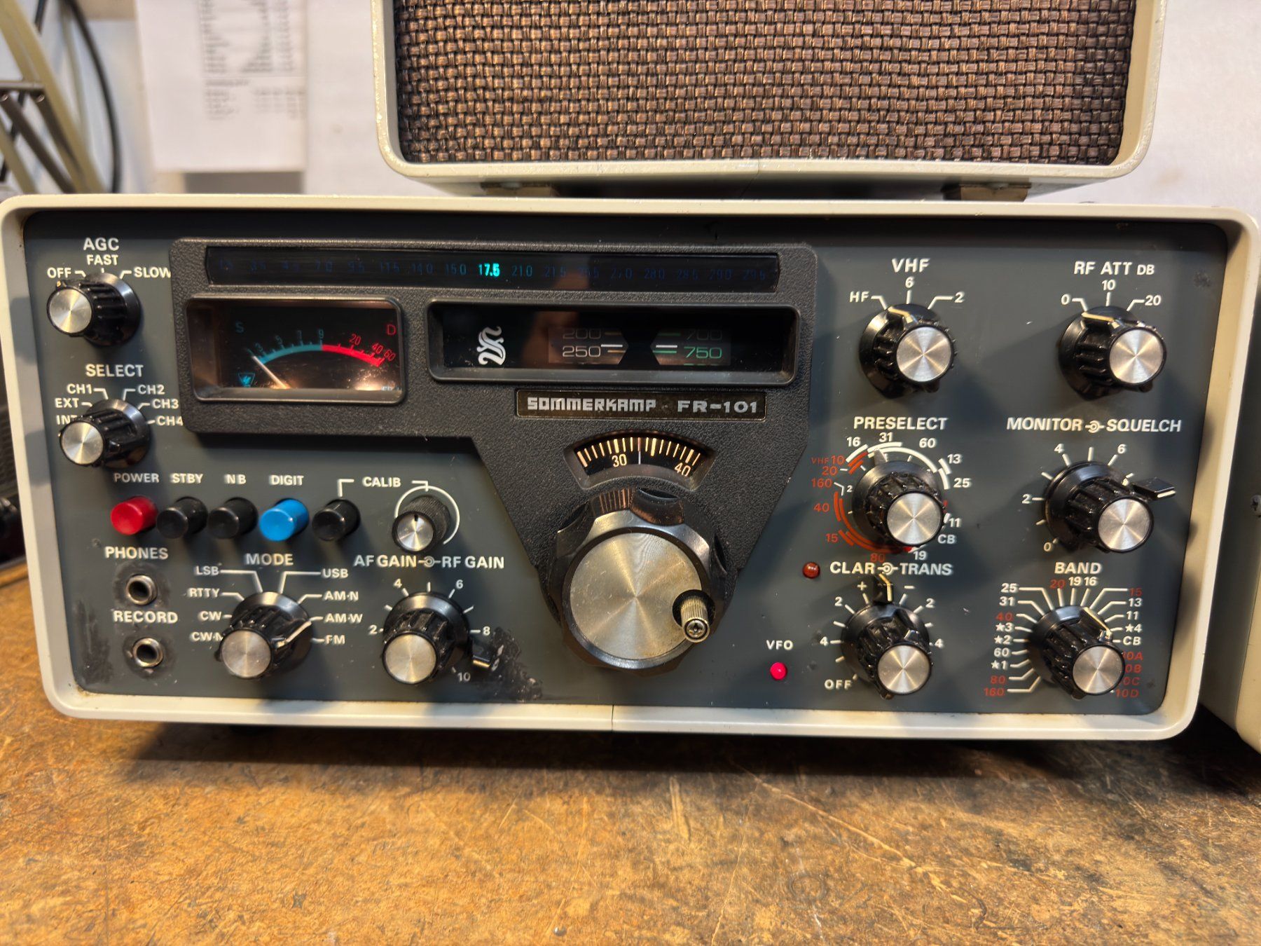 Funktechnik: Oldie Amateur Funkstation – Defekt aus Ins von funkflieger 4