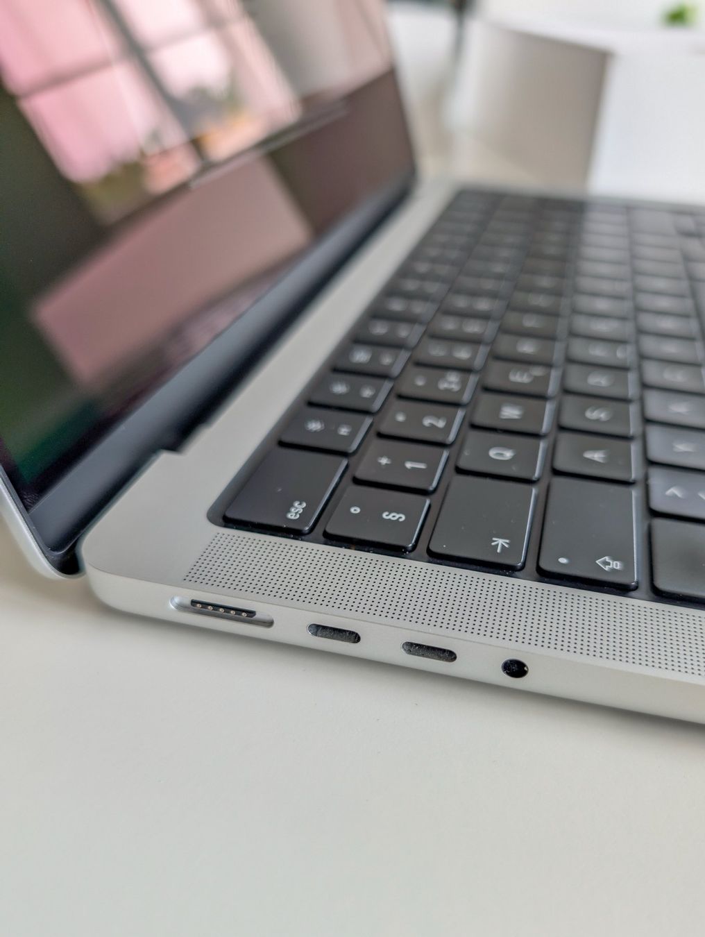 Apple Portables: MacBook Pro (14", 2021) M1 – D'occasion à Jona par Spukki 4