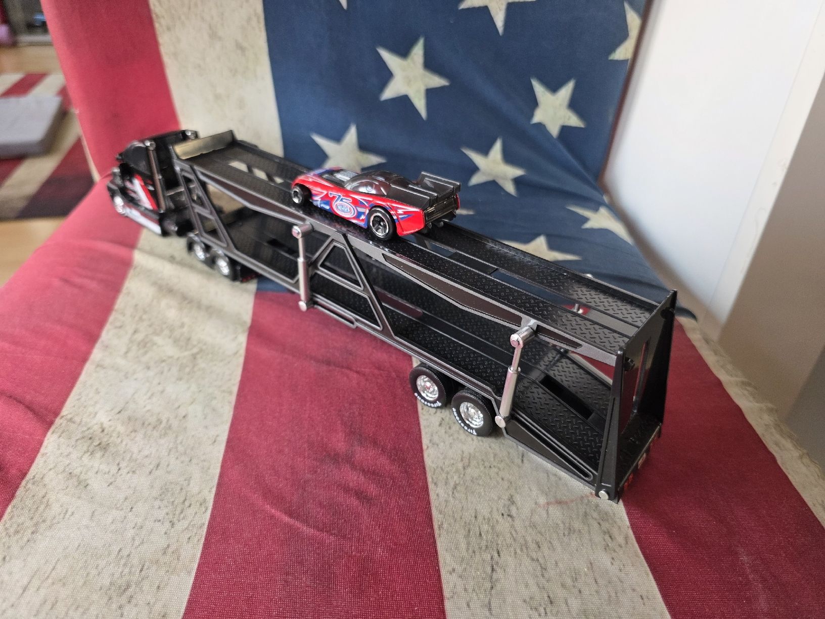 Modellini d'auto: Us Truck mit Trailer 1:64 – Usato da Goldingen venduto da Muscle_Cars84 2