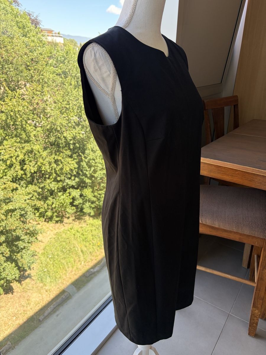 Esprit Kleider: Classic straight black Esprit doress Size 42 – Gebraucht aus Nyon von Deb_D39 1
