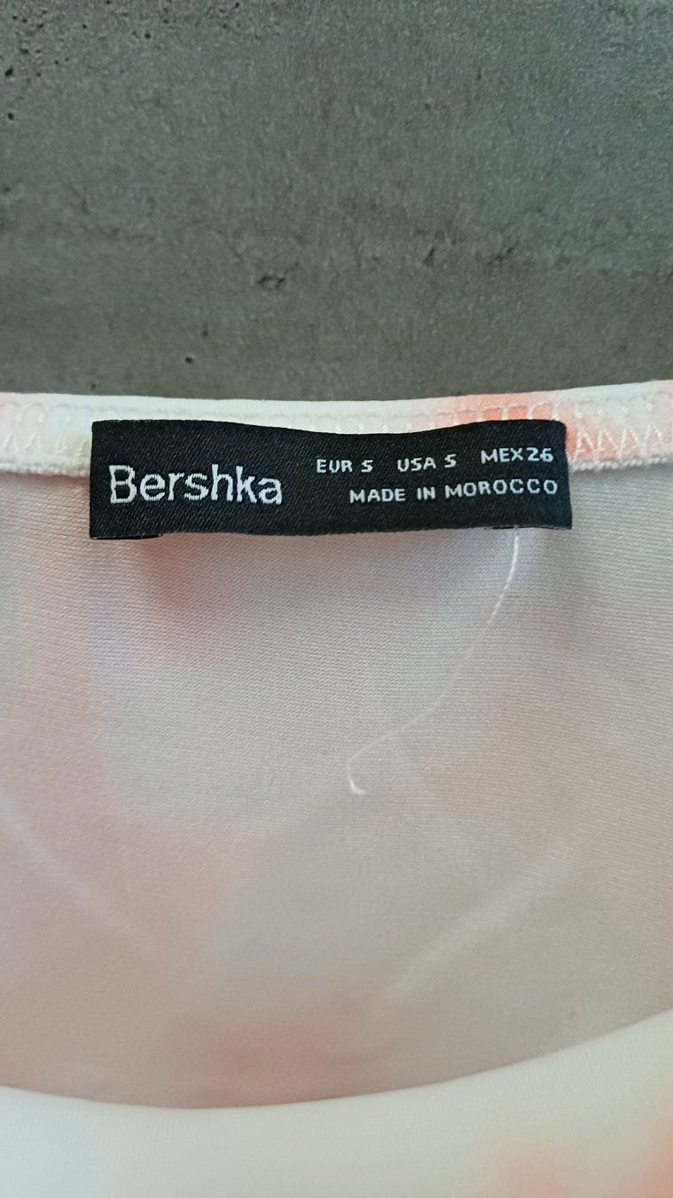 Bershka Tops: Haut Bershka  – D'occasion à Bex par Sakito 1