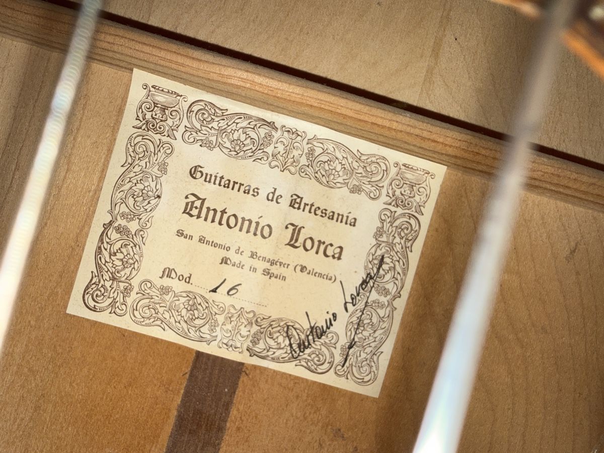 Instruments de musique: Original Klassische Antonio Lorca Gitarre mit Autogramm – Défectueux à schaffhausen par VintAntik_1980 1