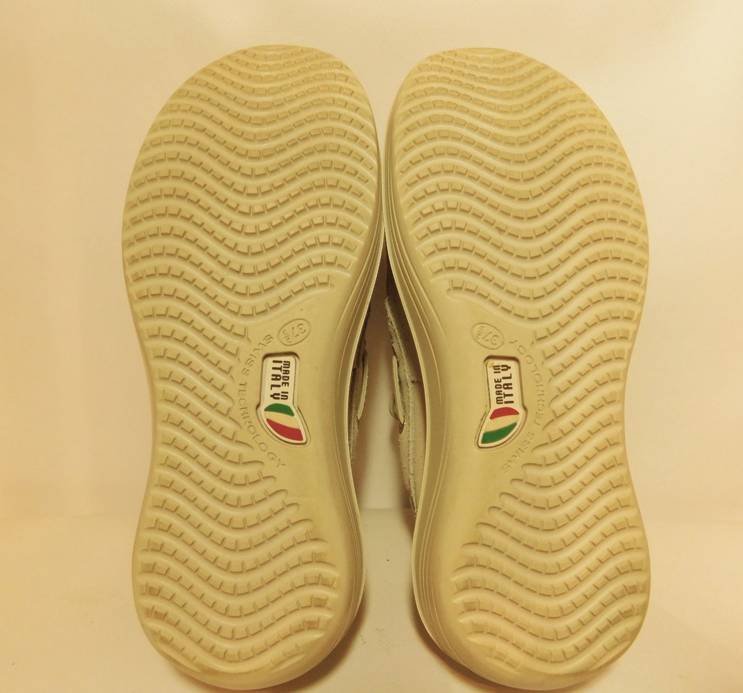 Kybun Damenschuhe: Kybun 37 2/3 – Gebraucht aus Emmenbrücke von Neverlaand-22 4