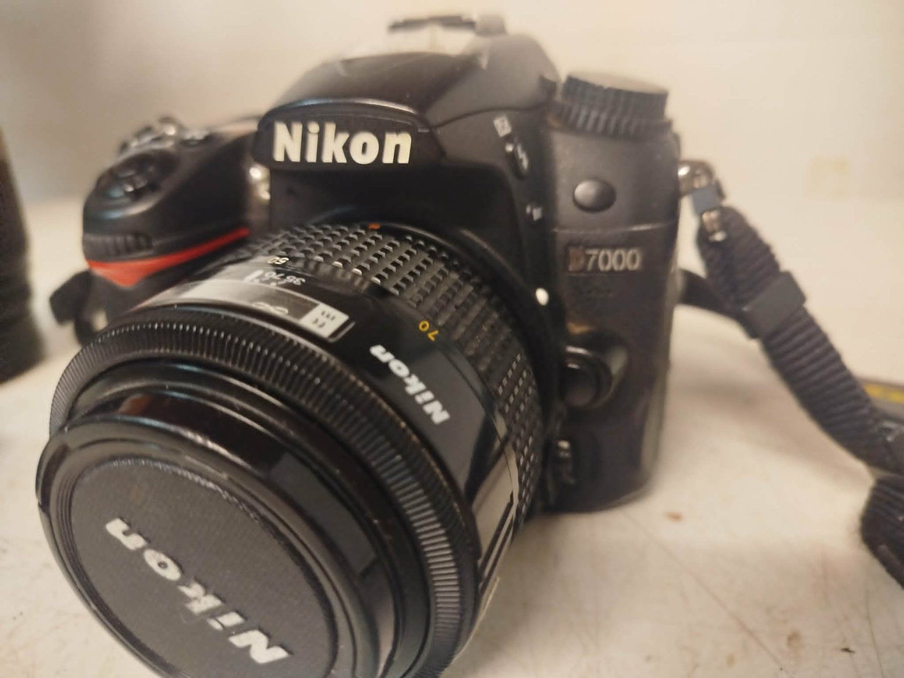 Nikon Appareil photo: Nikon D7000 – D'occasion à La Chaux-de-Fonds par Emmaus2300CDF 1