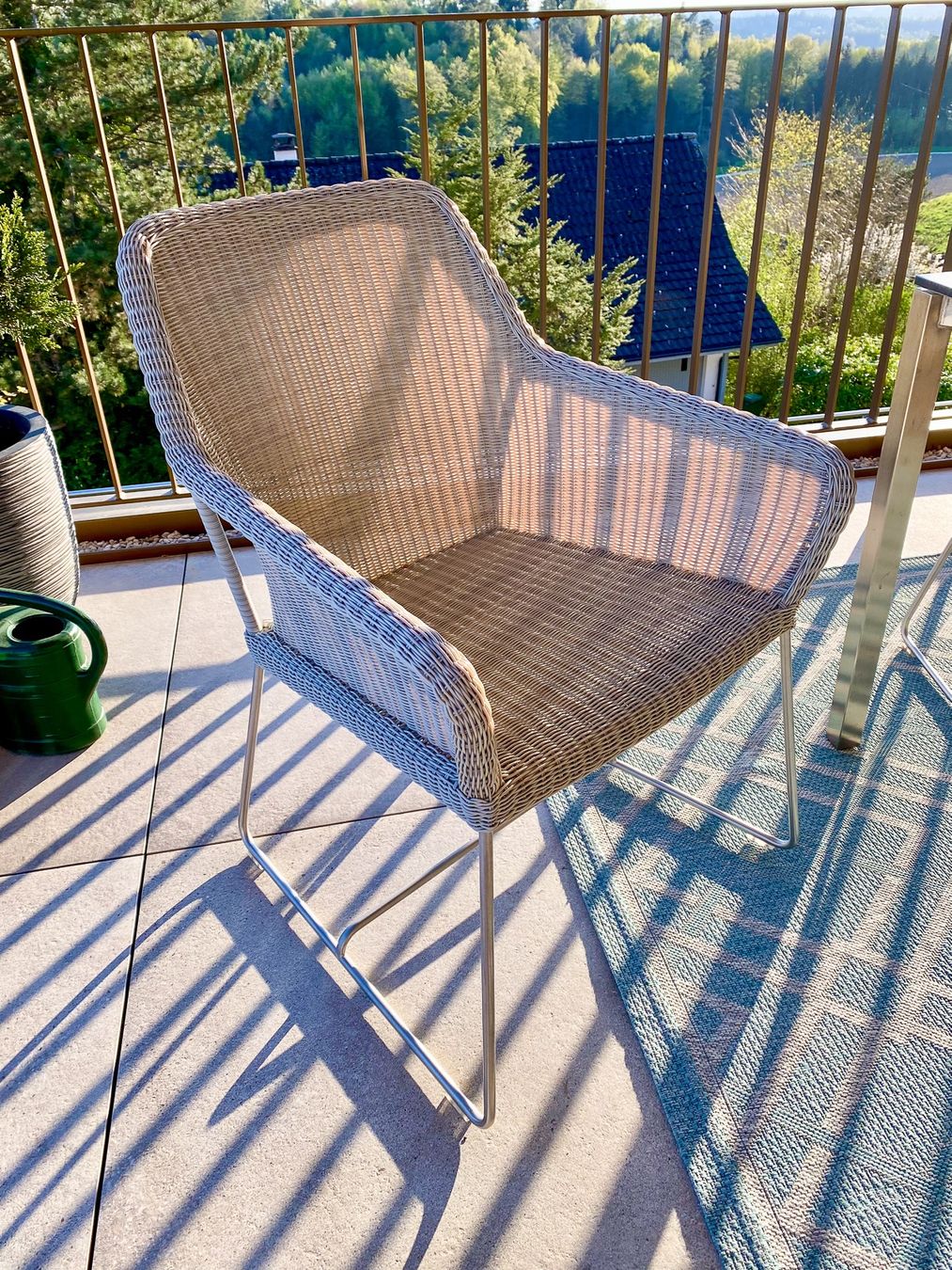 Tischset: Gartenmöbel-Set Esstisch/Stühle von Mazzuvo – Gebraucht aus Pfäffikon ZH von Vpxg9 6