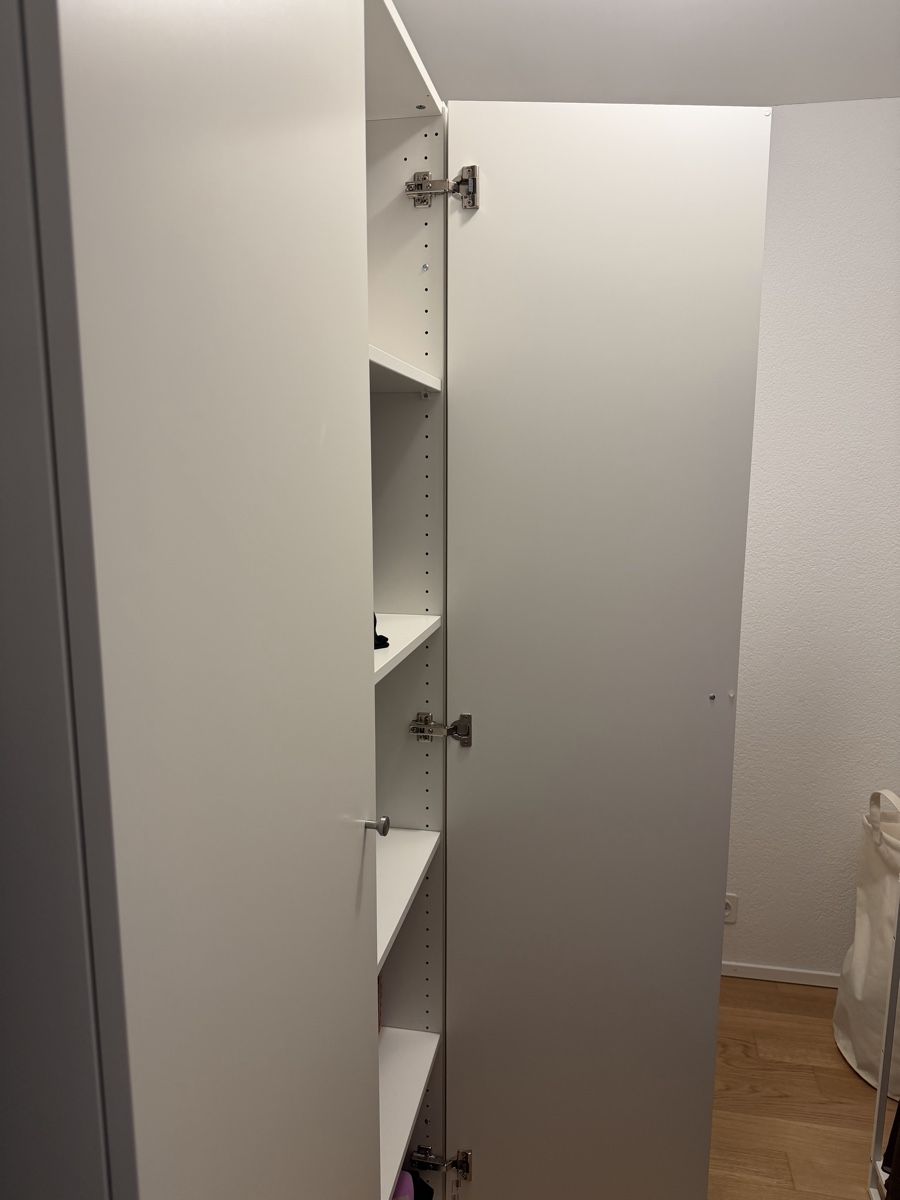 Ikea Armadi: IKEA Schrank – Usato da Bern venduto da shululu1 7