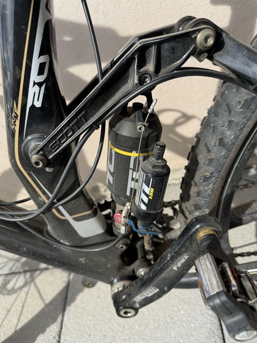 Scott Velos: Scott Genius MC 20 Full Suspension Mountainbike – Gebraucht aus Wangen an der Aare von Cubemaster 4