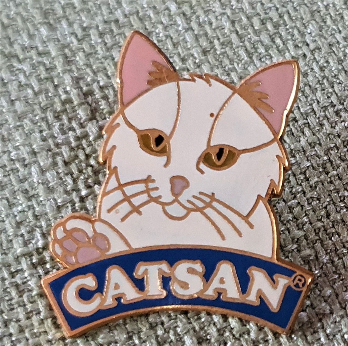 Placchette & Badge: D607 - Pin Catsan Katze 1 – Usato da Reinach BL venduto da Boston-Verkauf