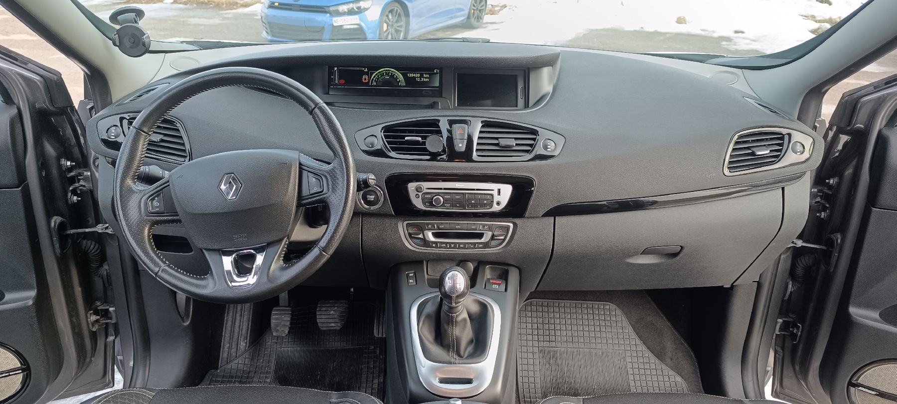 Renault Autos: Renault Scénic 3 – D'occasion à La Chaux-de-Fonds par ser_xr8w 4