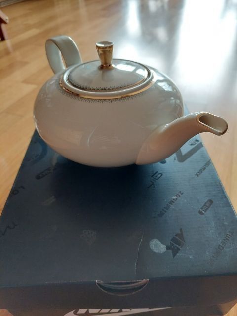 Geschirrsets: Teeset – Gebraucht aus Aarau von Joplin02 2