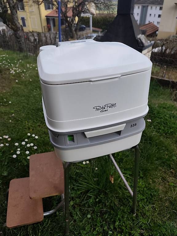 WC: WC Porta-Potti 335 – Usato da Cernier venduto da zam_85d5