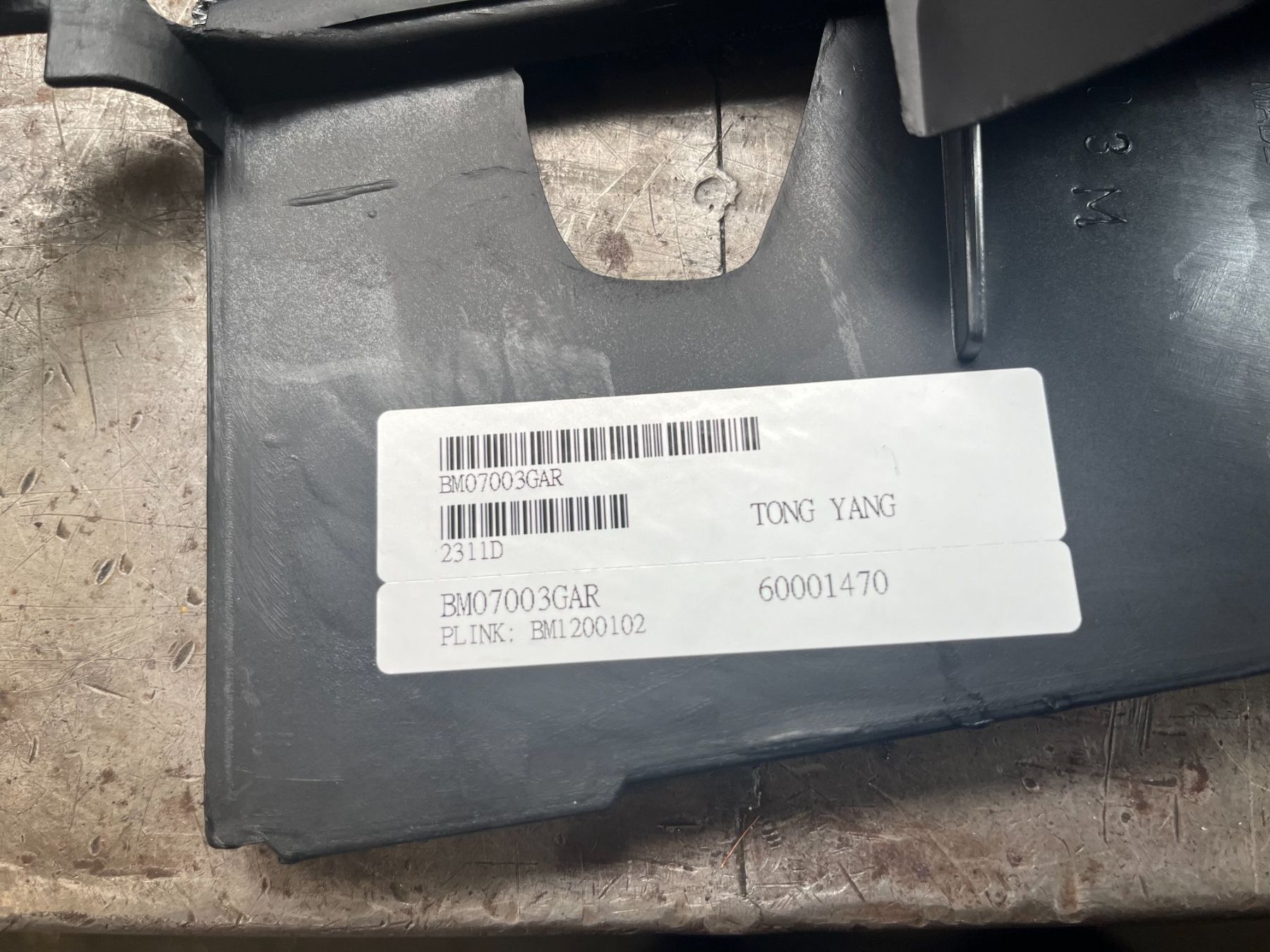BMW Tutti pezzi di ricambio auto: BMW M315i Kühlergrill 2x Rechts – Nuovo e nell'imballaggio originale da Schlatt TG venduto da yan_mhf5 2