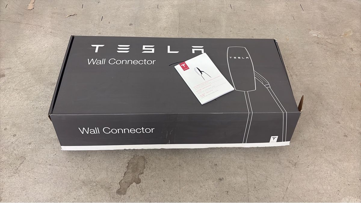 Tesla Caricabatterie: Tesla Wall Connector Ladestation Neuware – Nuovo (secondo la descrizione) da Ebmatingen venduto da silverskys