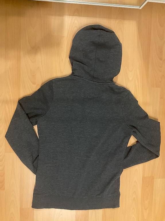 Tommy Hilfiger Pullover & Sweatshirts: Tommy Hilfiger Kapuzenjacke – Gebraucht aus huttwil von care.b 3