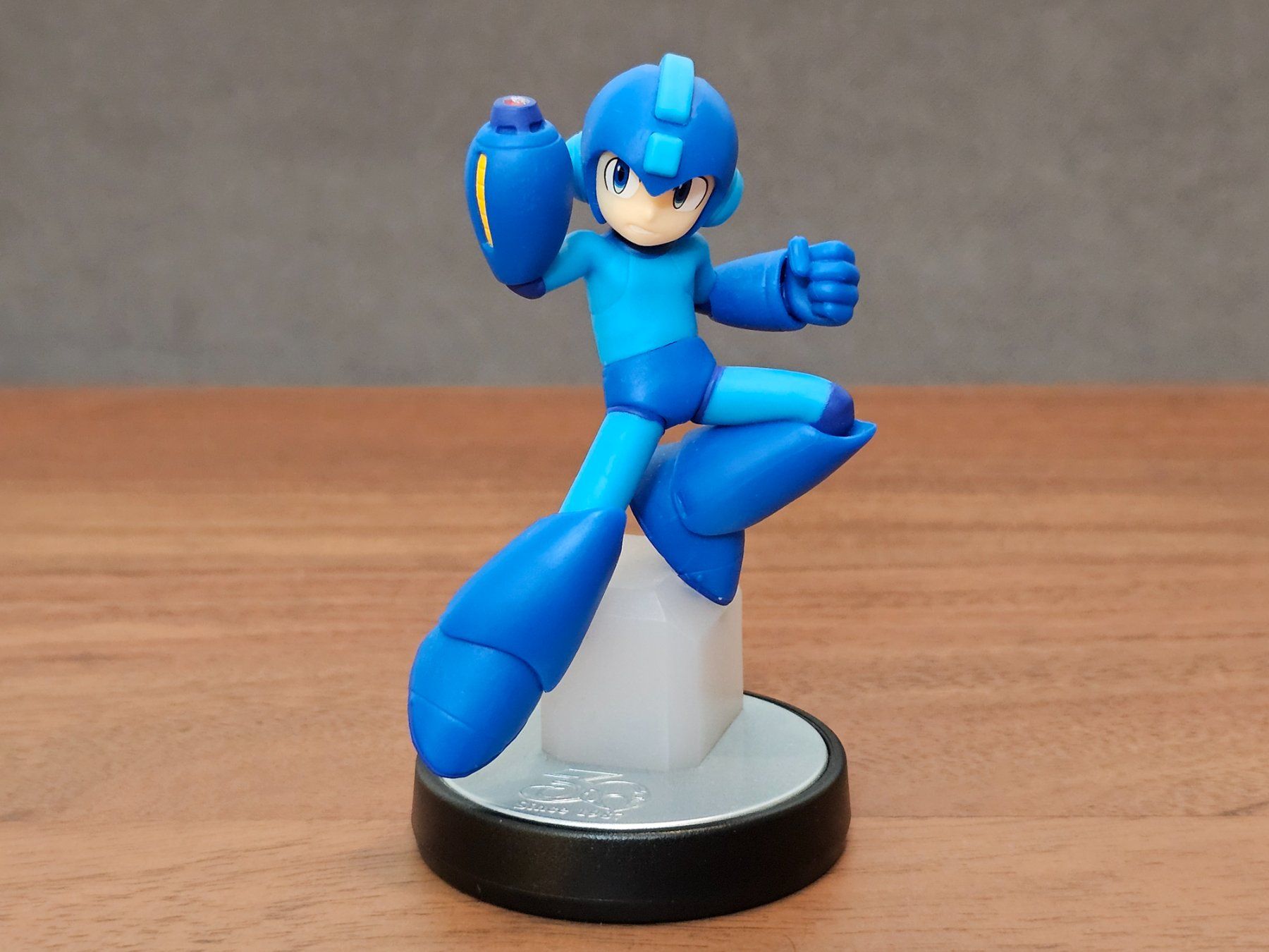 Nintendo Statuette: Capcom - Rockman 11 Mega Man Amiibo / Wie Neu – Usato da Pfäffikon ZH venduto da Loewenzahn_8330