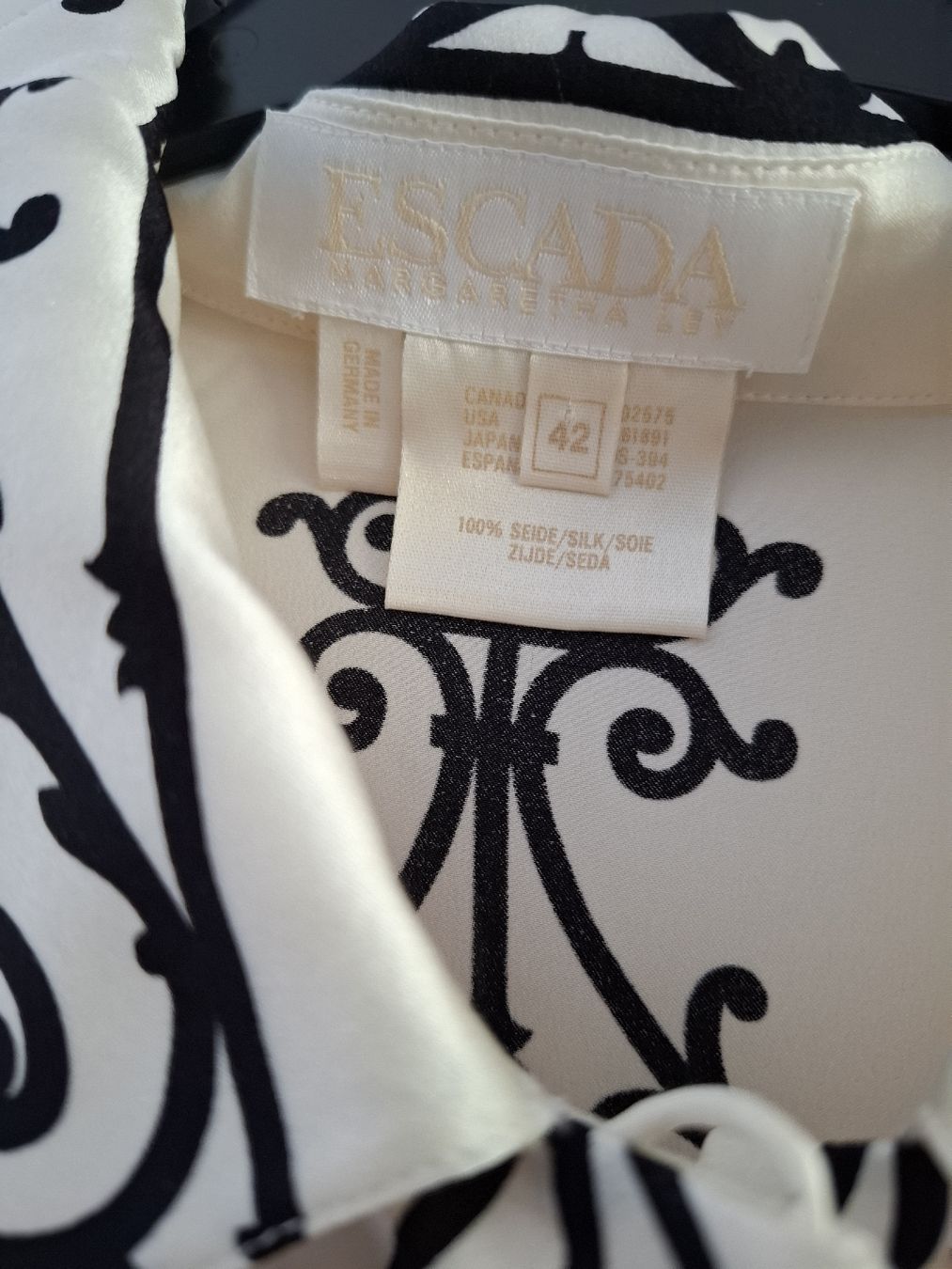 Escada Blusen: Bluse Seide, Escada, 42, neuwertig – Neu und originalverpackt aus Hurden von Quadrille76 2