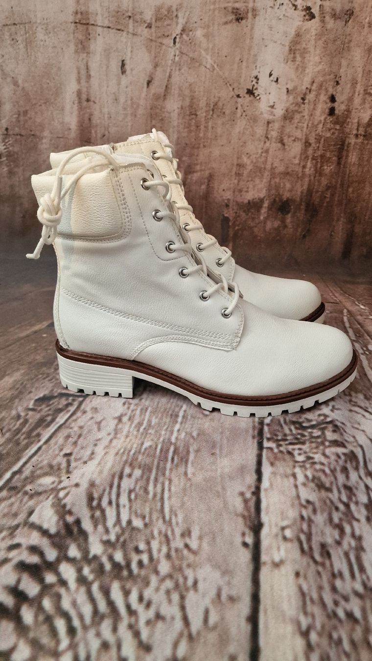 Scarpe da donna: Stiefelette weiss Gr 39 – Nuovo (secondo la descrizione) da goldach venduto da seegoldi13 1