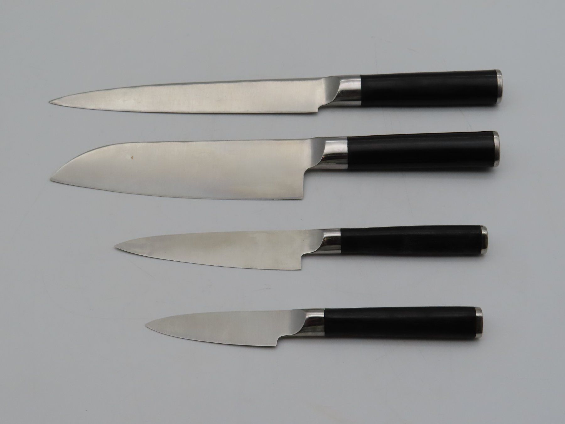 Coltelli da cucina: 4-teiliges Monogram Messerset – Usato da Reinach BL venduto da WBZ-Flohmarkt 1