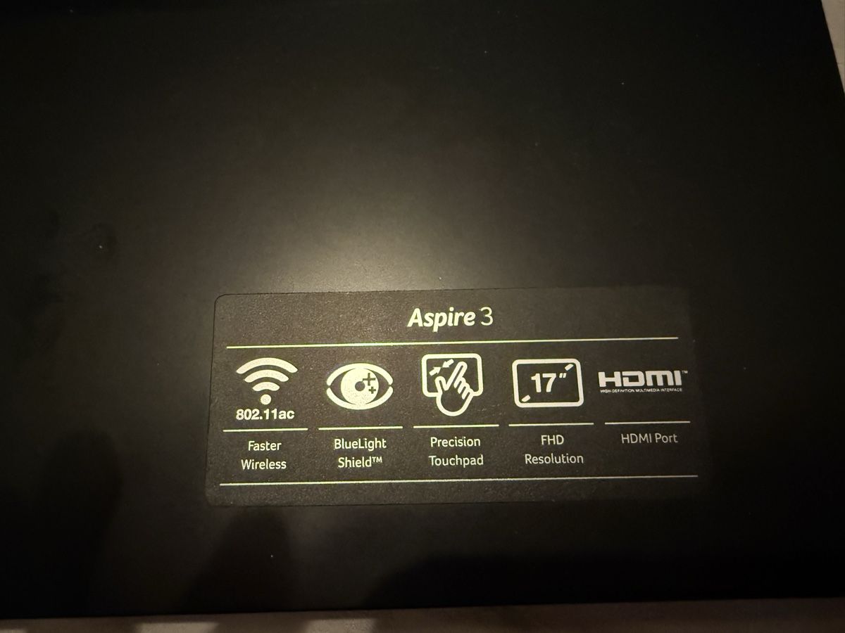 Acer PC: Ordinateur portable Acer Aspire 317 pouces – Usato da Chêne-Bourg venduto da car_xvf2 2