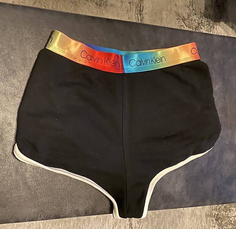 Hosen: Calvin Klein Short – Gebraucht aus Gisikon von Jen_03 1