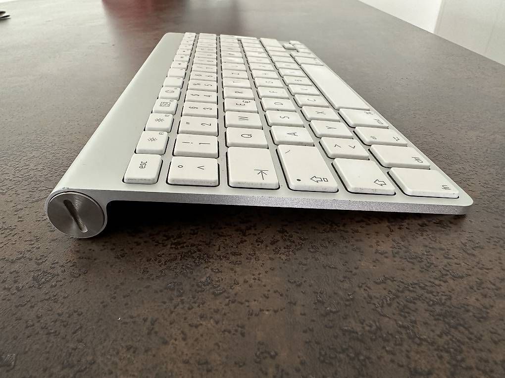 Tastiere: Tastiera Apple  – Usato da Claro venduto da teo1982 1