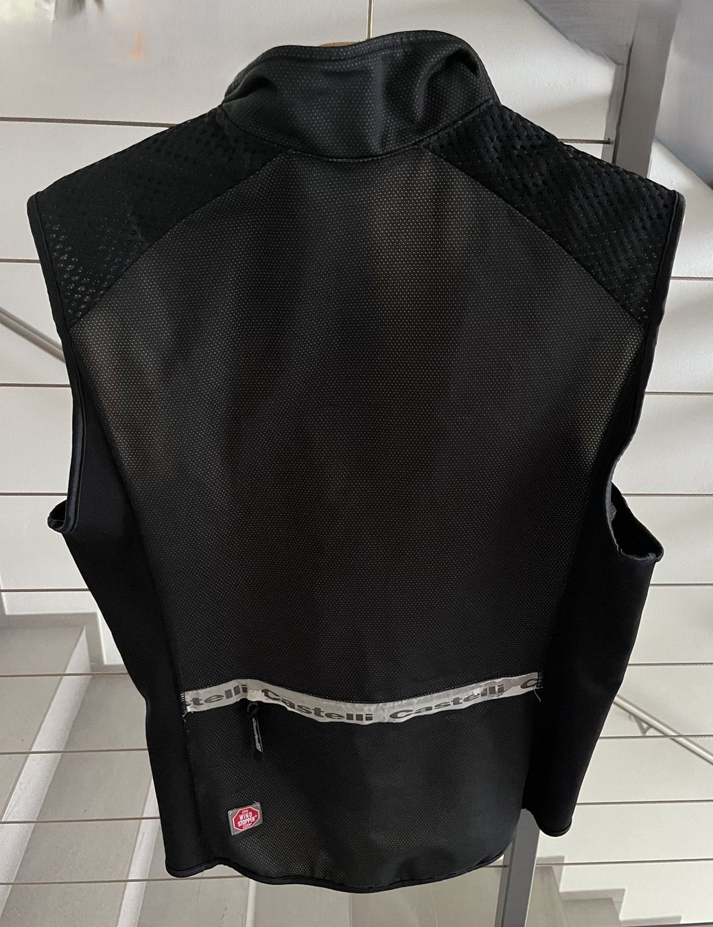 Castelli Gilet & Giacche: Castelli Radweste Windstopper schwarz, Gr. L – Usato da Bottighofen venduto da rubom 1