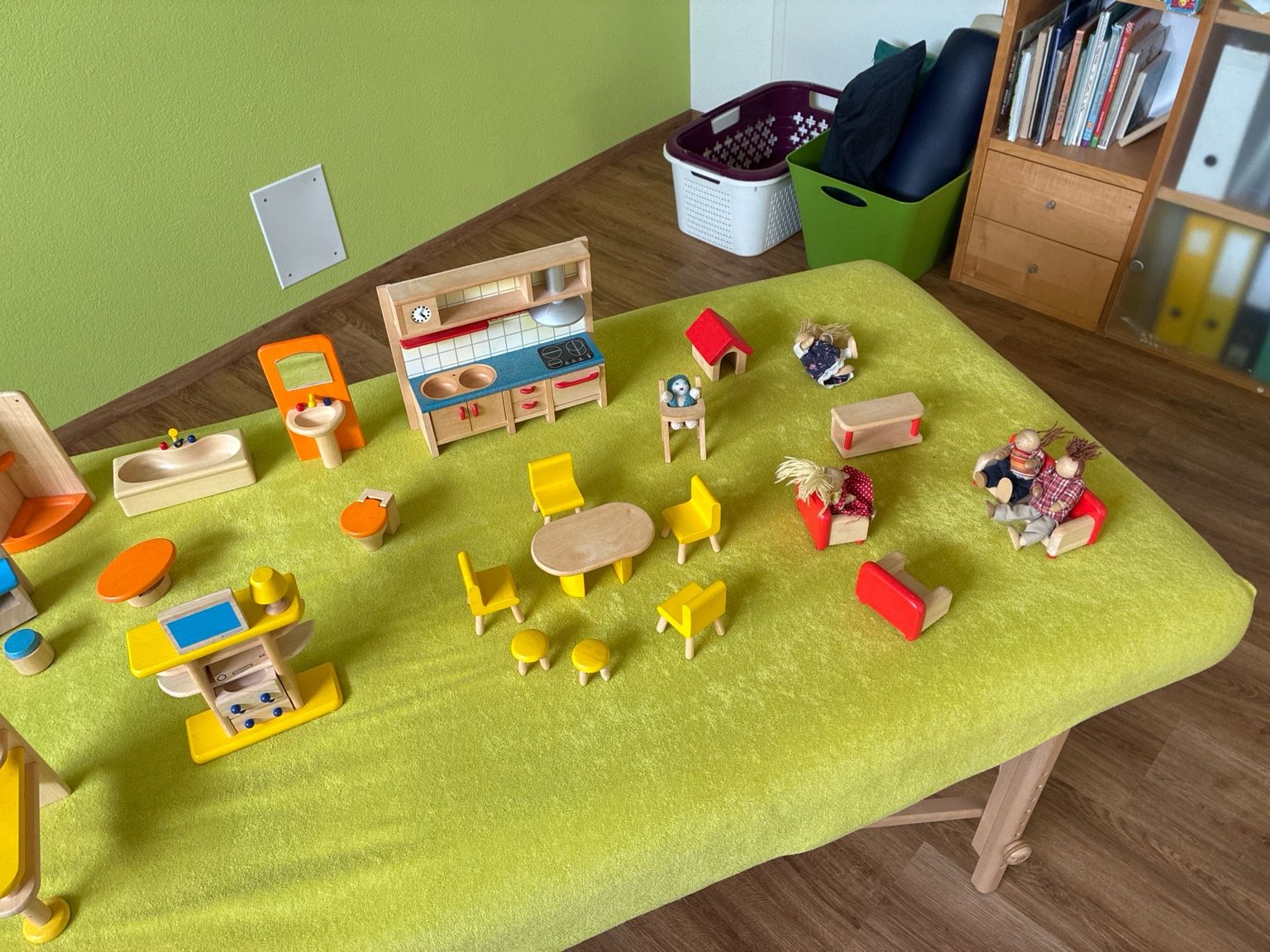 Case e mobili per bambole: Puppenhaus – Usato da Orpund venduto da mic_5sds 5