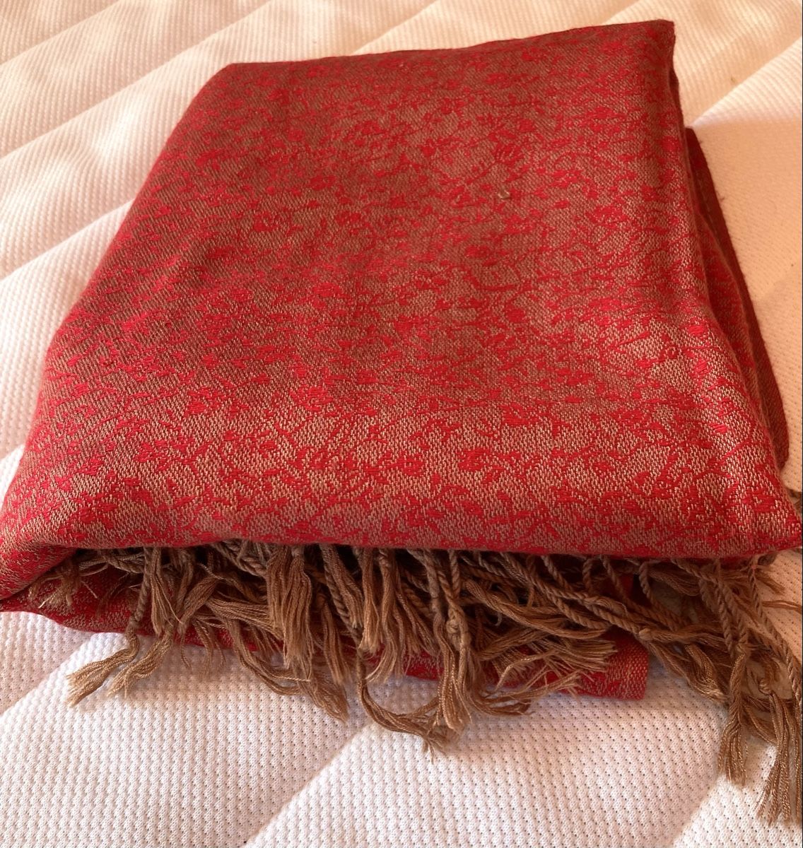 Foulard & Sciarpe: Foulard cachemire et soie  – Nuovo (secondo la descrizione) da Ardon venduto da hel_2sxp