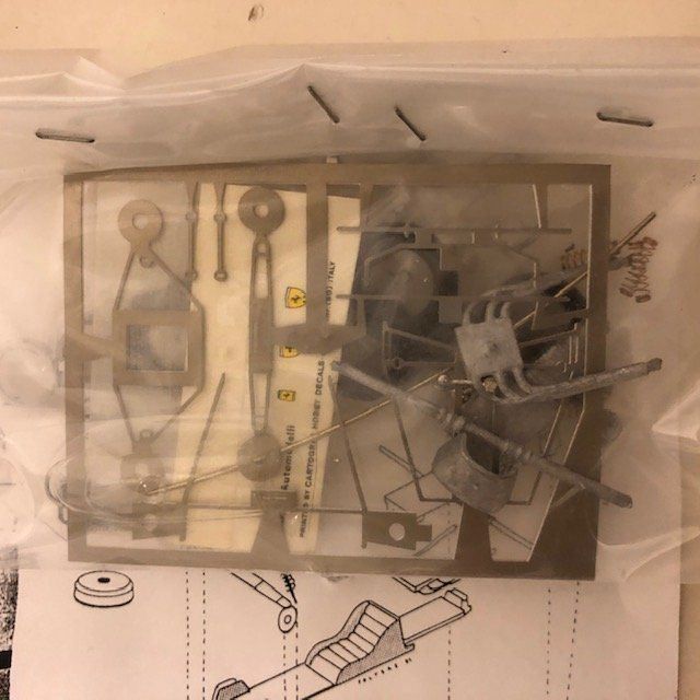 Ferrari Modellautos: FDS-Kit Ferrari – Neu (gemäss Beschreibung) aus Muttenz von Gucci2005 4