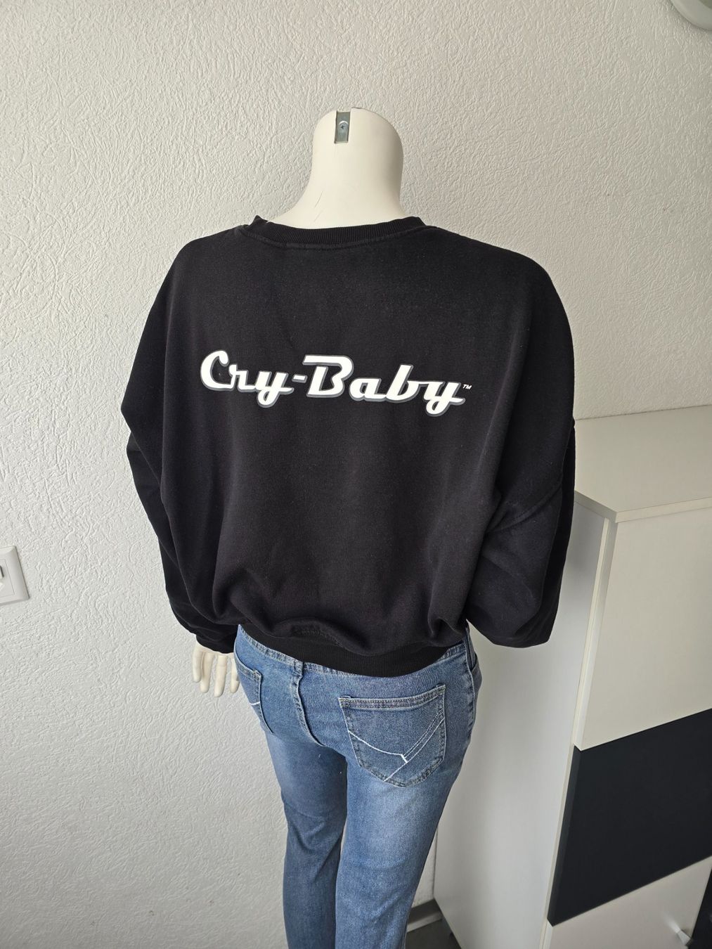 Pullover & Sweatshirts: Pull Cry Baby T-S – Gebraucht aus Les Verrières von kitel79 5