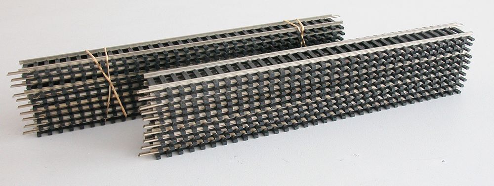 Roco 20 Gleisstücke gerade 4402 Spur H0 (Neu (gemäss Beschreibung)) in ...