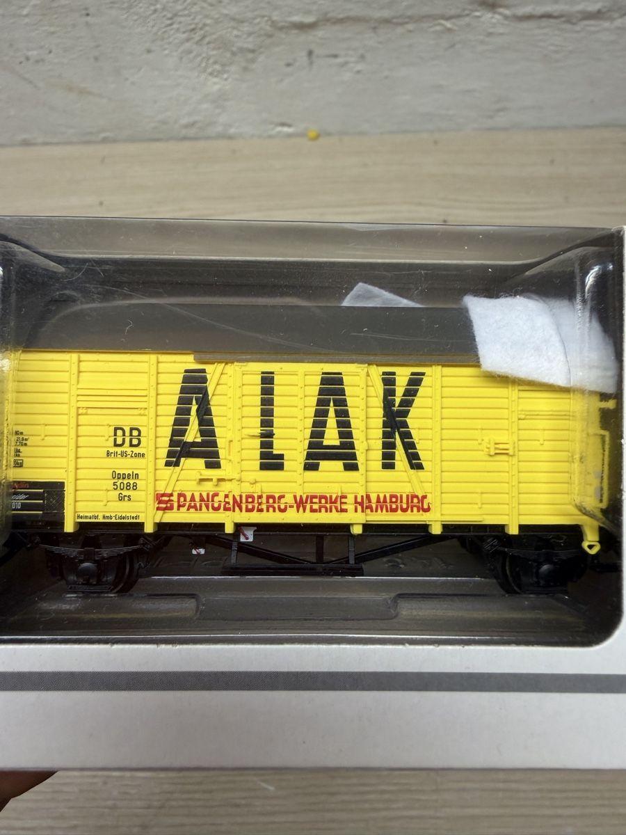 Märklin Modelleisenbahnen: Marklin Güterwagen HO 48160 neu  – Neu und originalverpackt aus Herzogenbuchsee von ioa_zcm6 1
