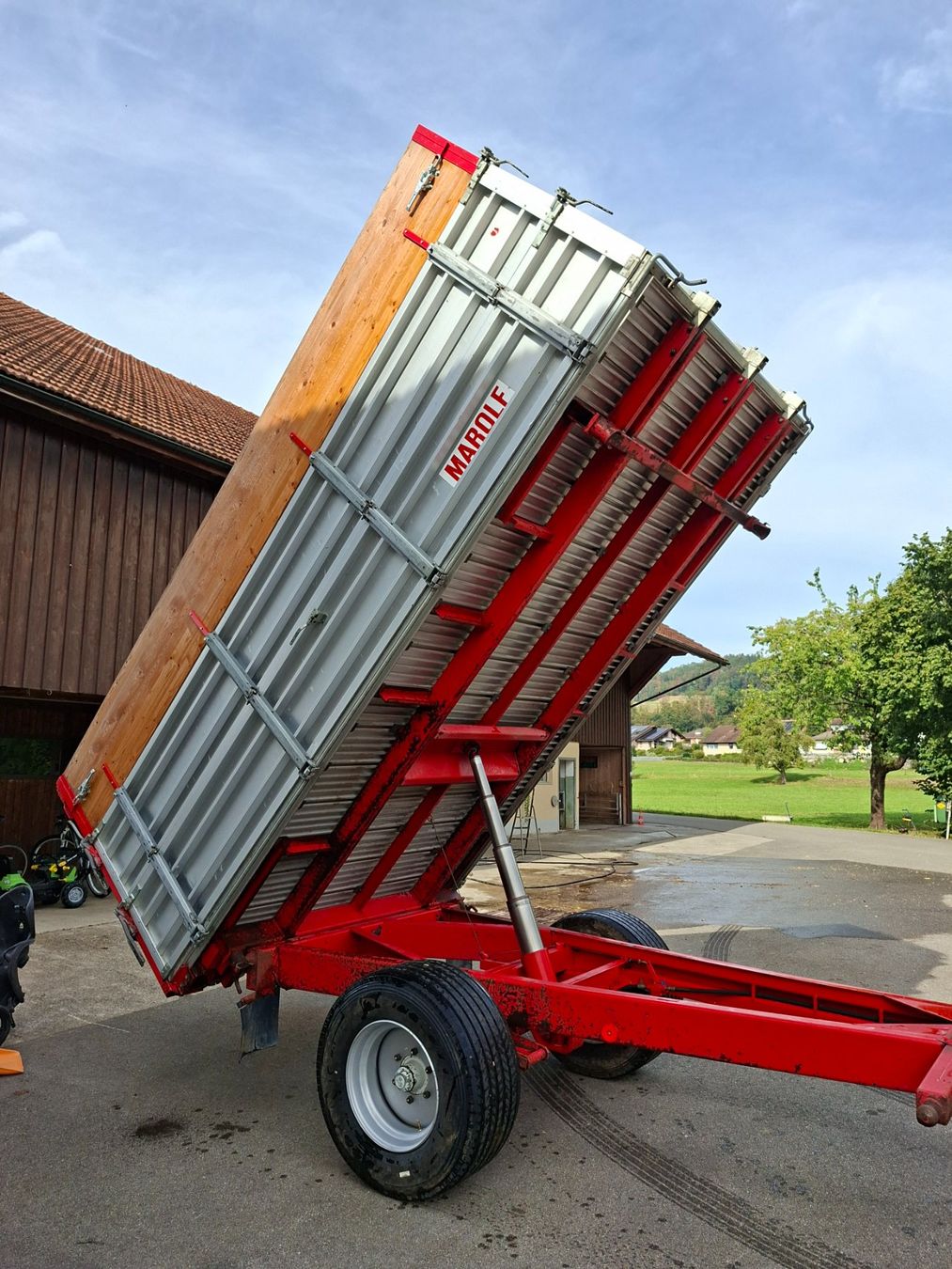 Camions-bennes: Marolf Kipper – D'occasion à Ganterschwil par Waespetech 1