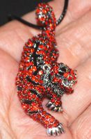 Brosche oder Halskette K-1424E– Tiger - Emaille & Strass Rot
