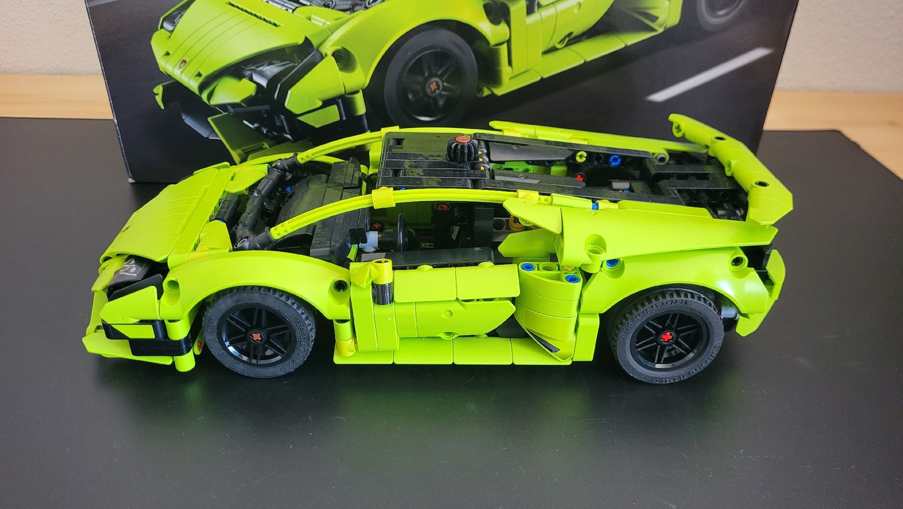 Lego Kit di costruzioni: LEGO Technic Lamborghini 42161 ab 1Fr.- – Usato da Uffikon venduto da LegoNavi 1